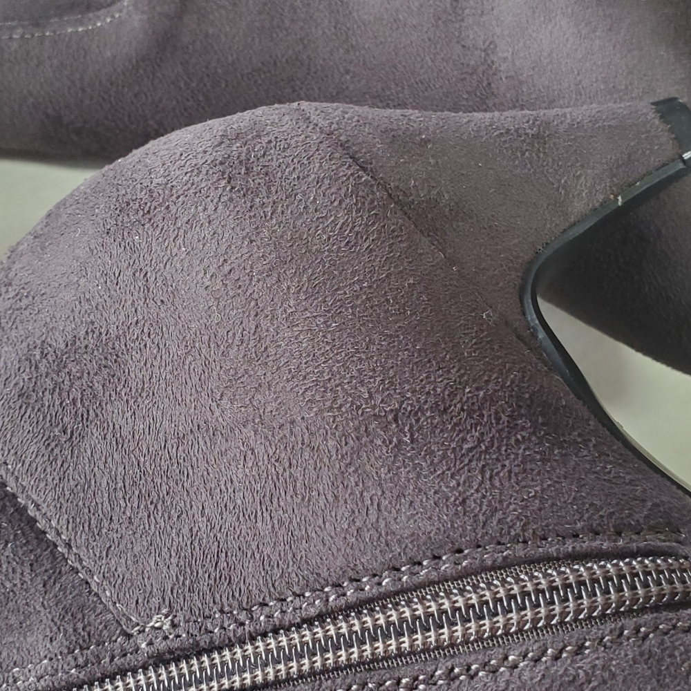 PUTTY COLOR kitten heel stretch suede wide calf boots